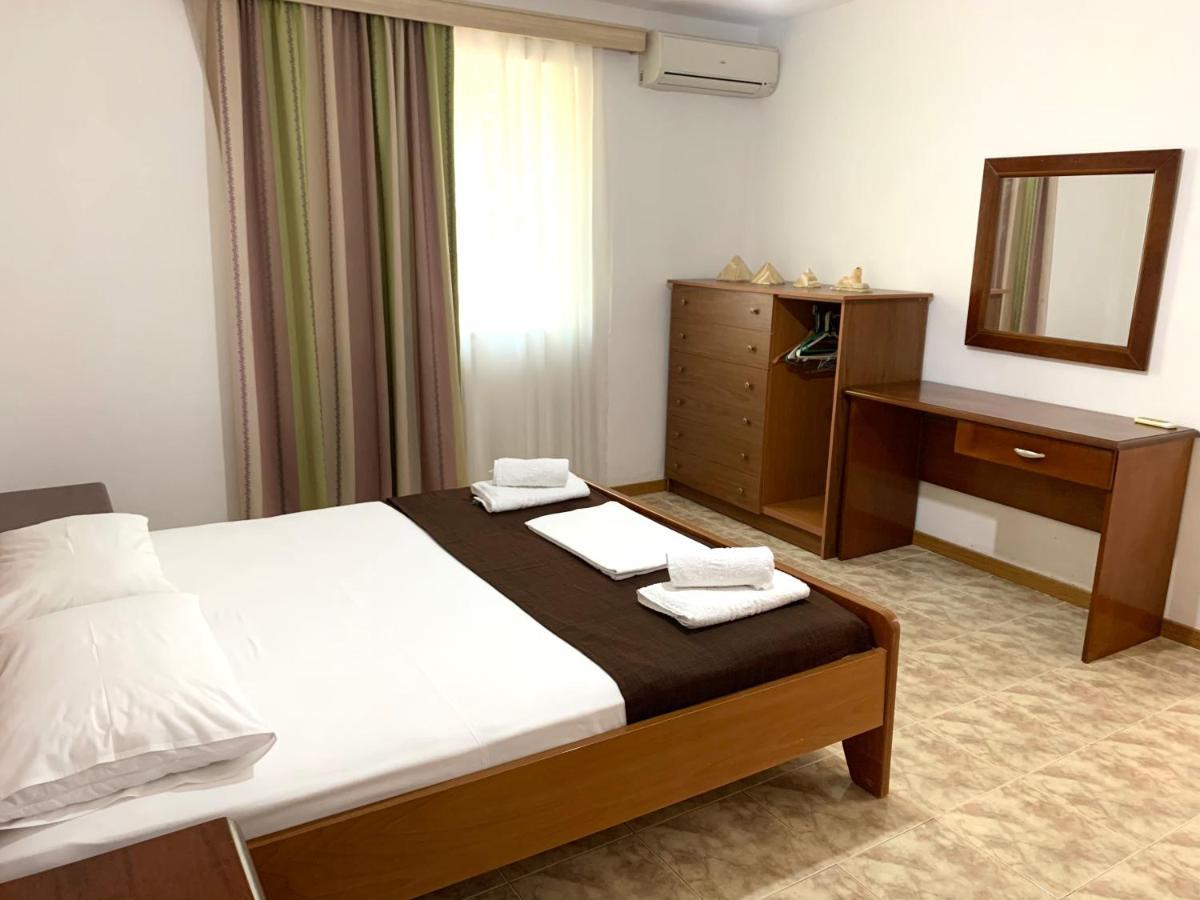Duka Apts Sarandë Exterior foto